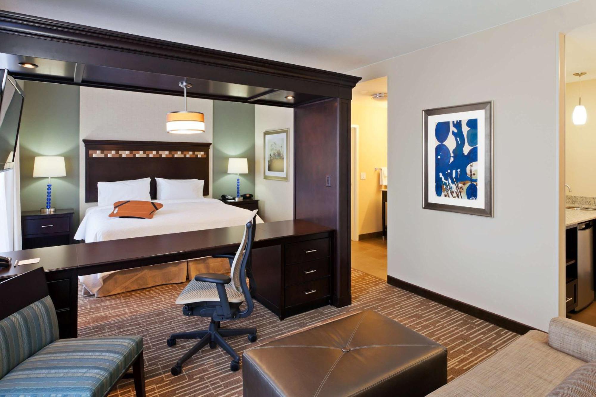 Hampton Inn & Suites Denver Airport / Gateway Park Аурора Екстериор снимка