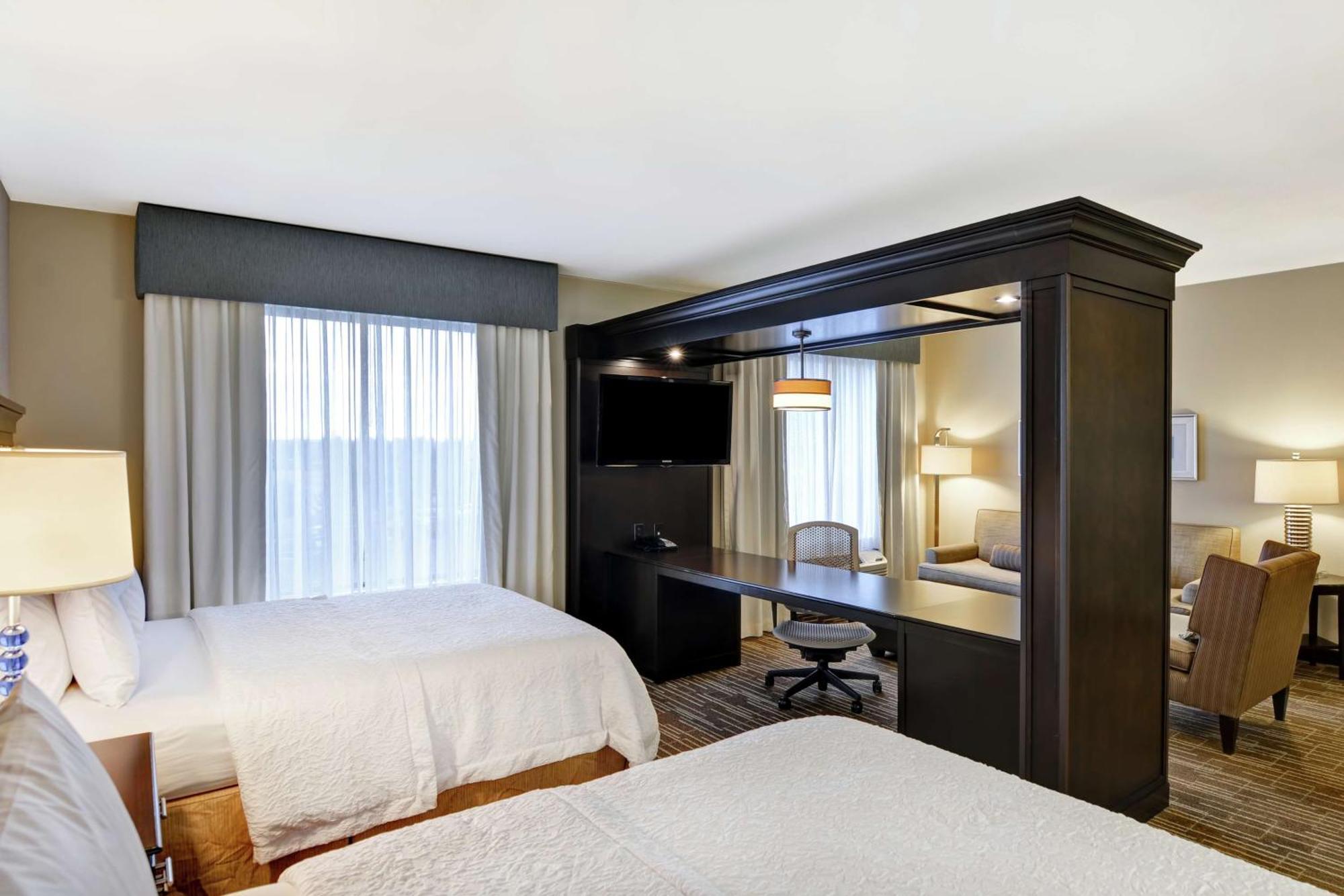 Hampton Inn & Suites Denver Airport / Gateway Park Аурора Екстериор снимка