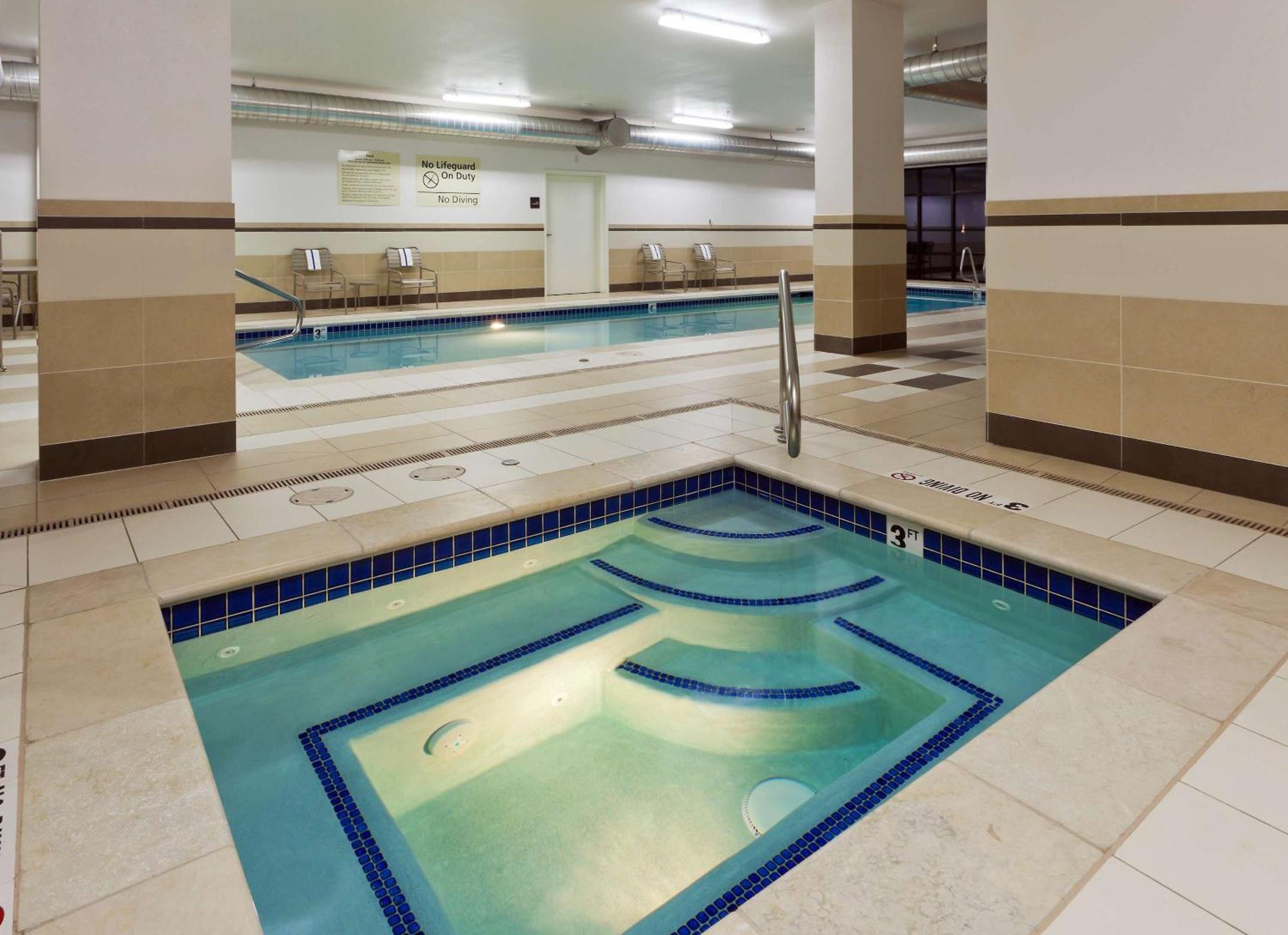 Hampton Inn & Suites Denver Airport / Gateway Park Аурора Екстериор снимка